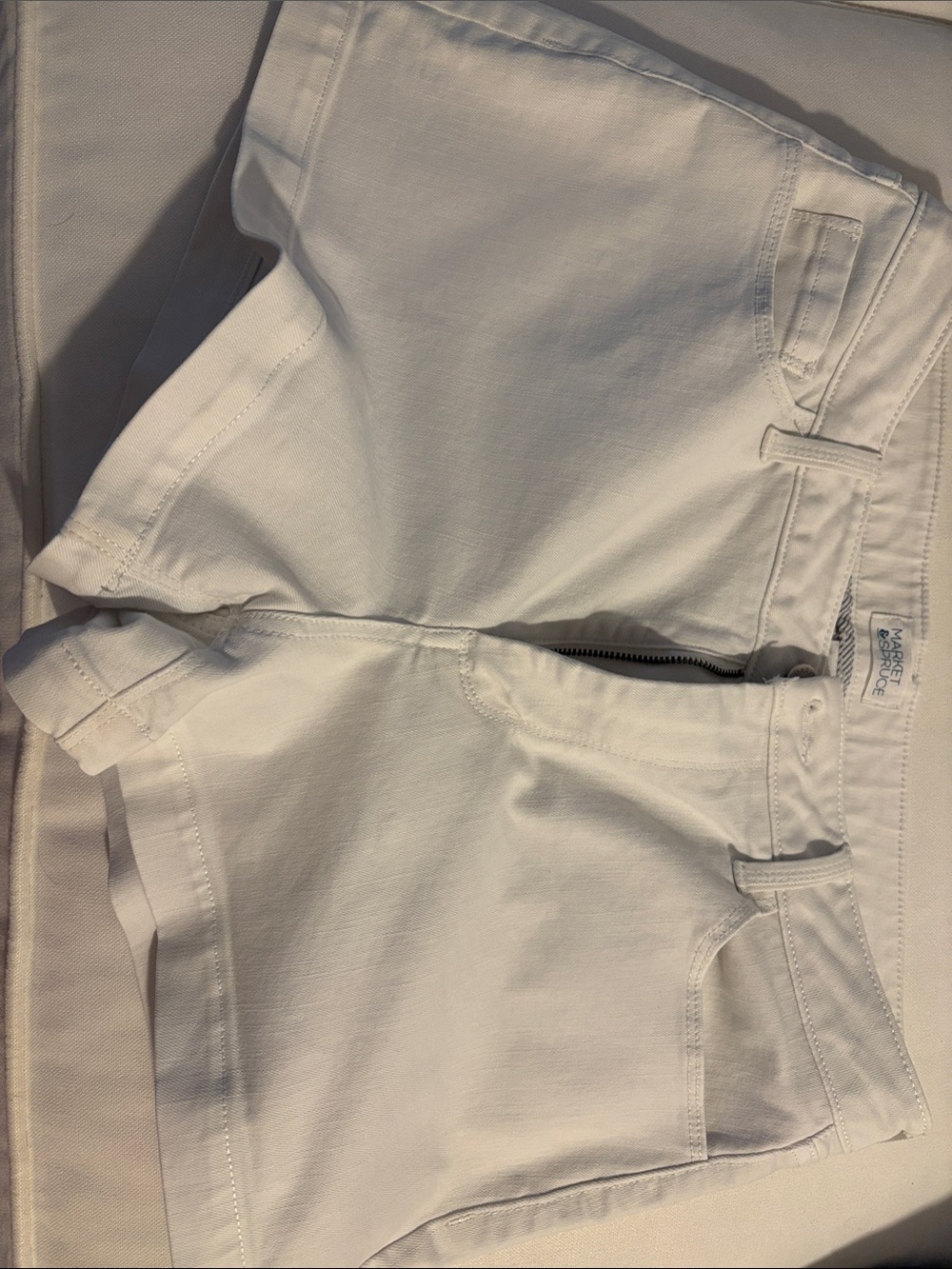 Market & Spruce White Women's Shorts